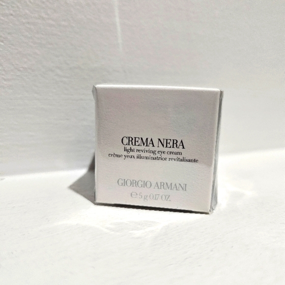 GIORGIO ARMANI CREMA NERA LIGHT REVIVING EYE CREAM - Picture 3 of 3